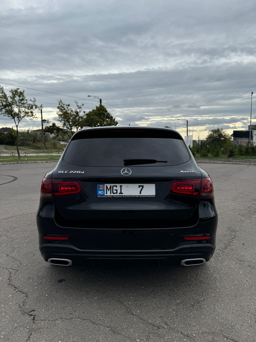 Mercedes GLC foto 5