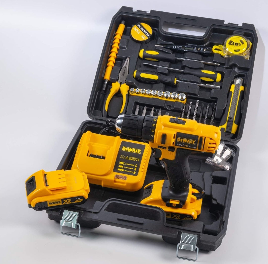 Шуруповёрт комплект   ..доставка ..dewalt  makita /livrare /  999 лей  полный комплект foto 0