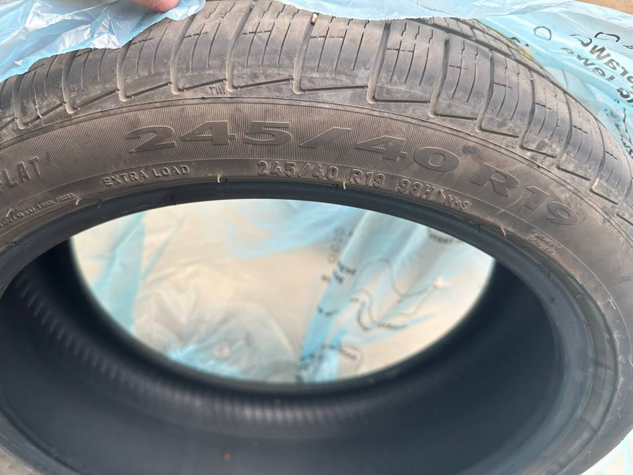 Продам резина ALL season - Pirelli Cinturato P7 - 245/40 R19 - 3 колеса за 80 у.е фото 3