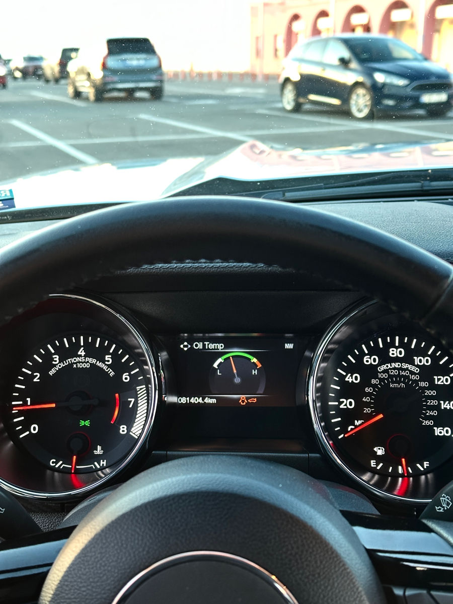 Ford Mustang foto 17