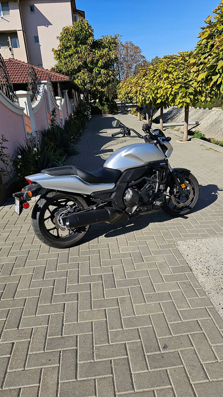 Honda CTX700nd foto 9