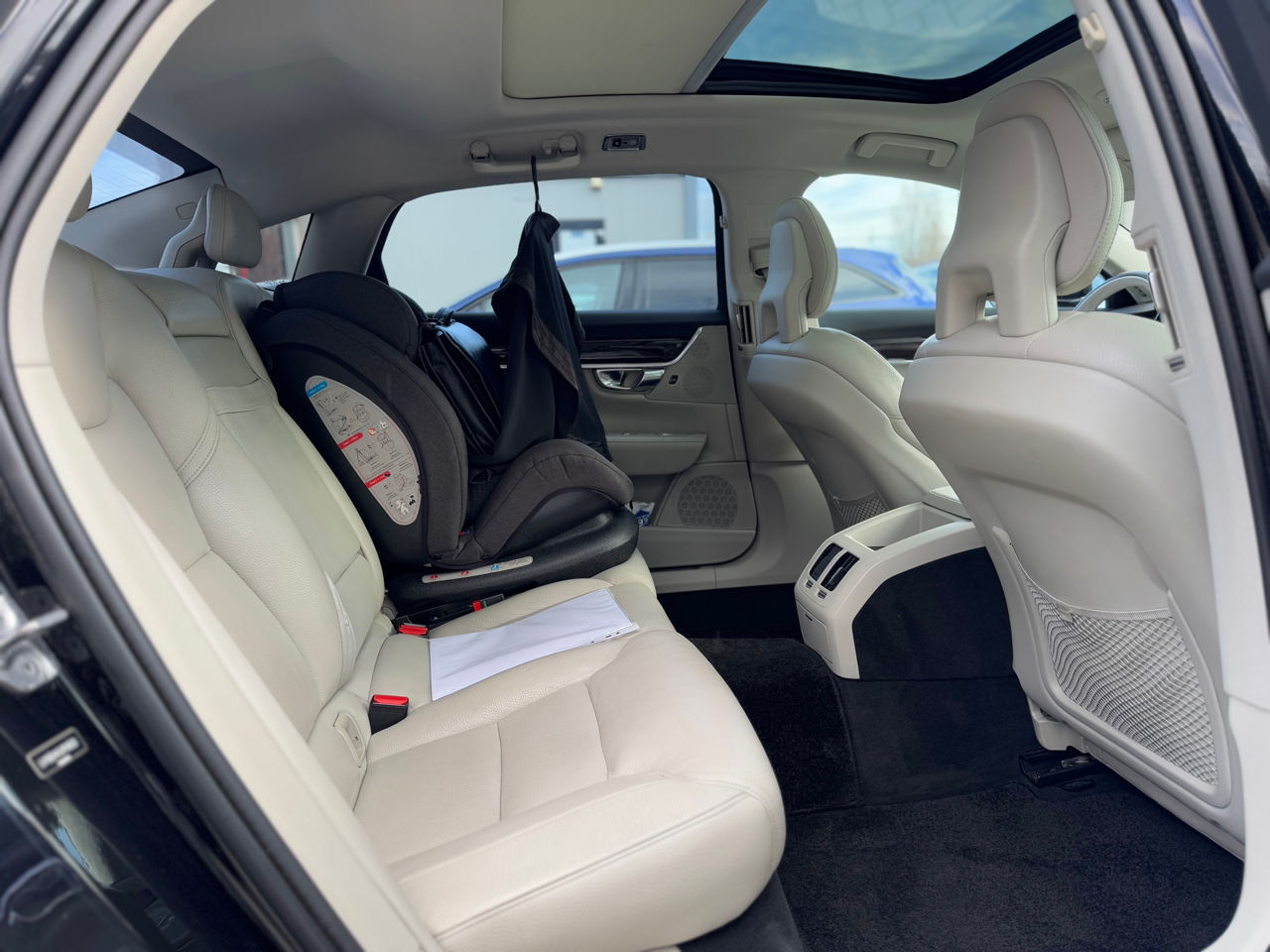 Volvo S90 foto 15
