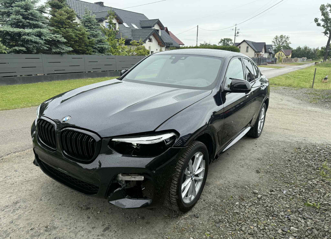 BMW X4 фото 0