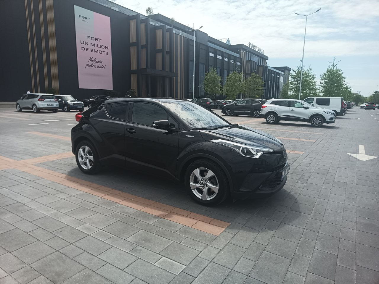 Toyota C-HR фото 4