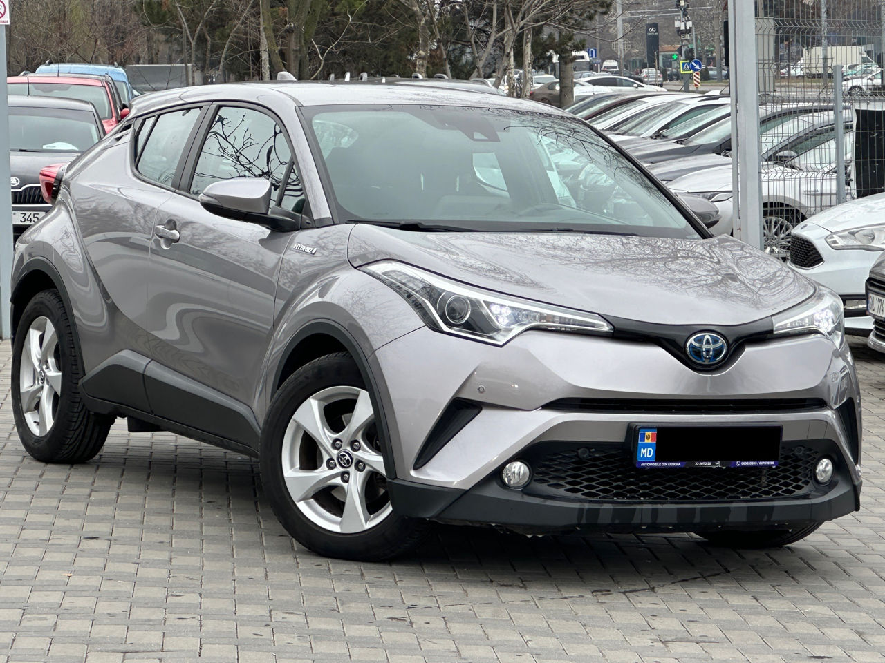 Toyota C-HR foto 2