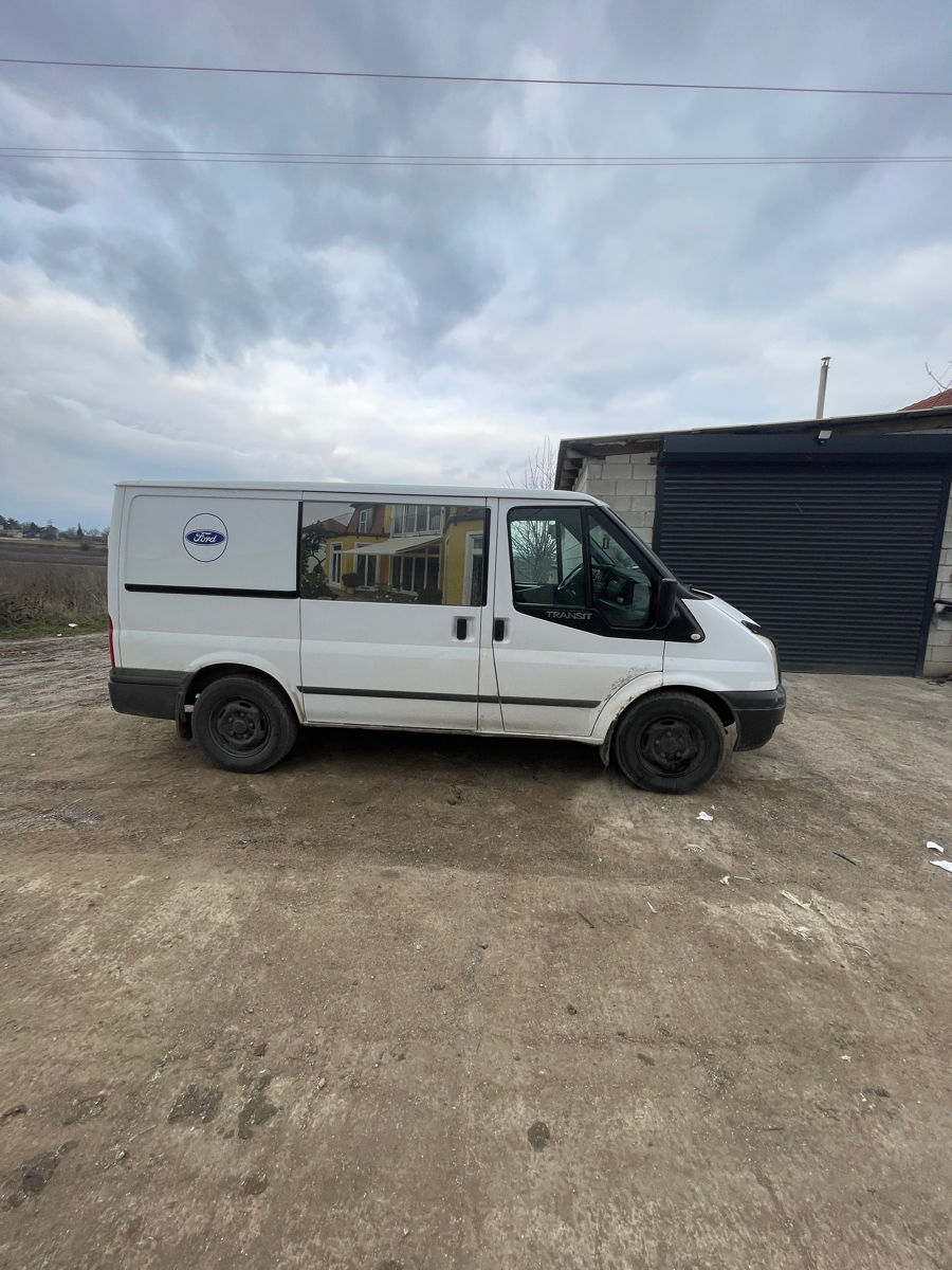 Ford Transit foto 1