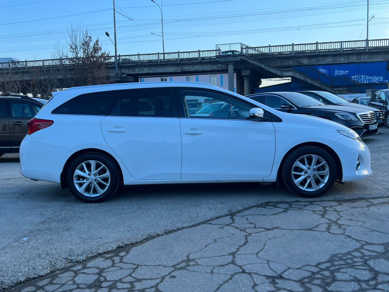 Toyota Auris foto 4