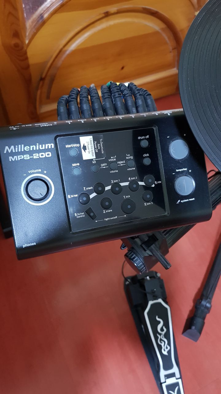 Электронная барабанная установка Millenium PMS-200 в отличном состоянии!