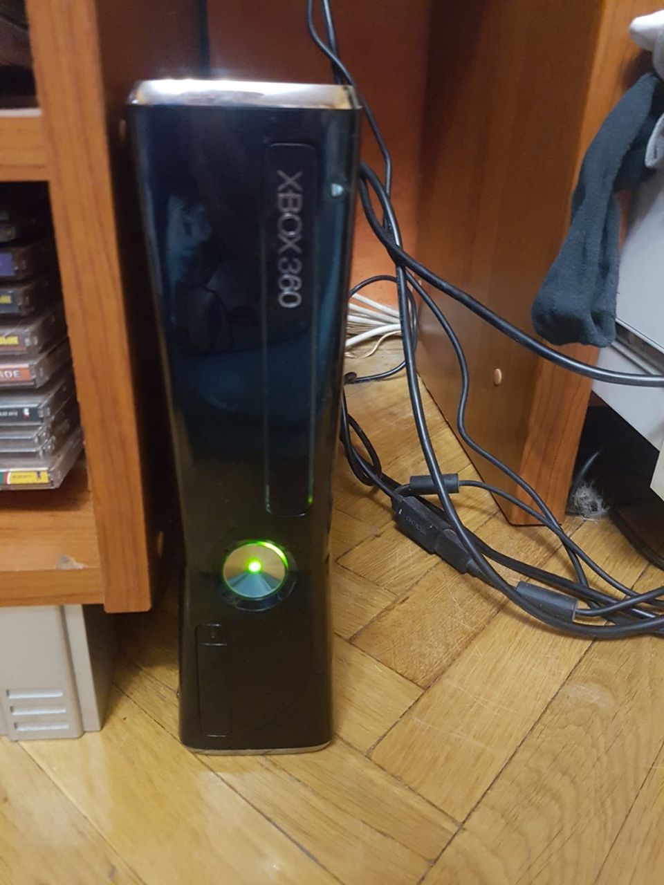 Xbox 360 Slim (FreeBoot) + kinect