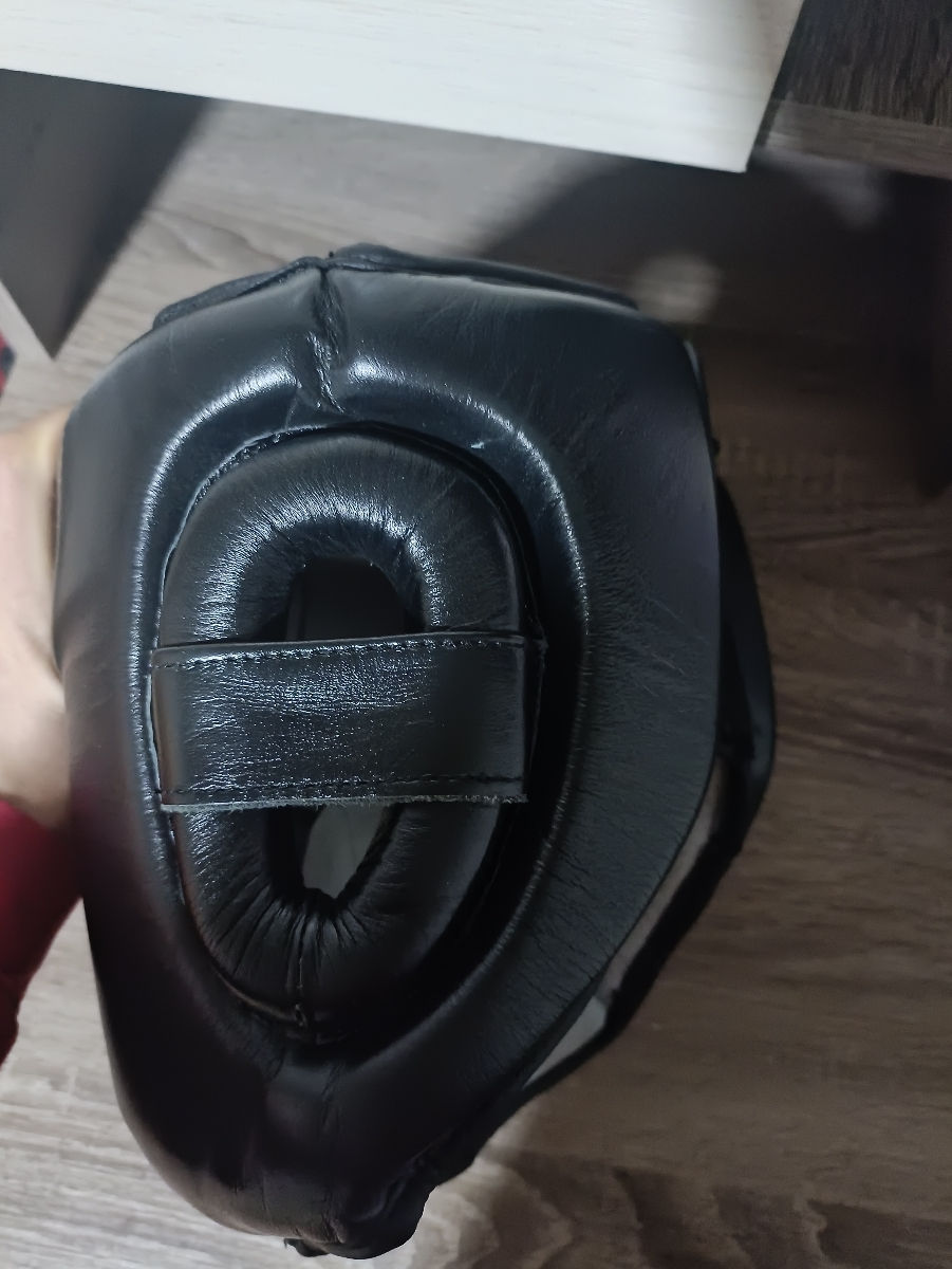Vând echipament sportiv din piele,pentru box, kikboxing  фото 1