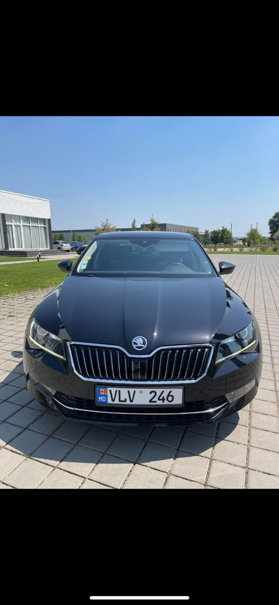 Skoda Superb foto 0