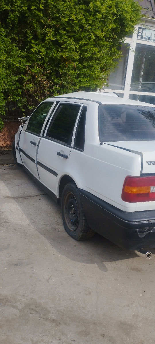 Volvo 460 2.0 benzina foto 1