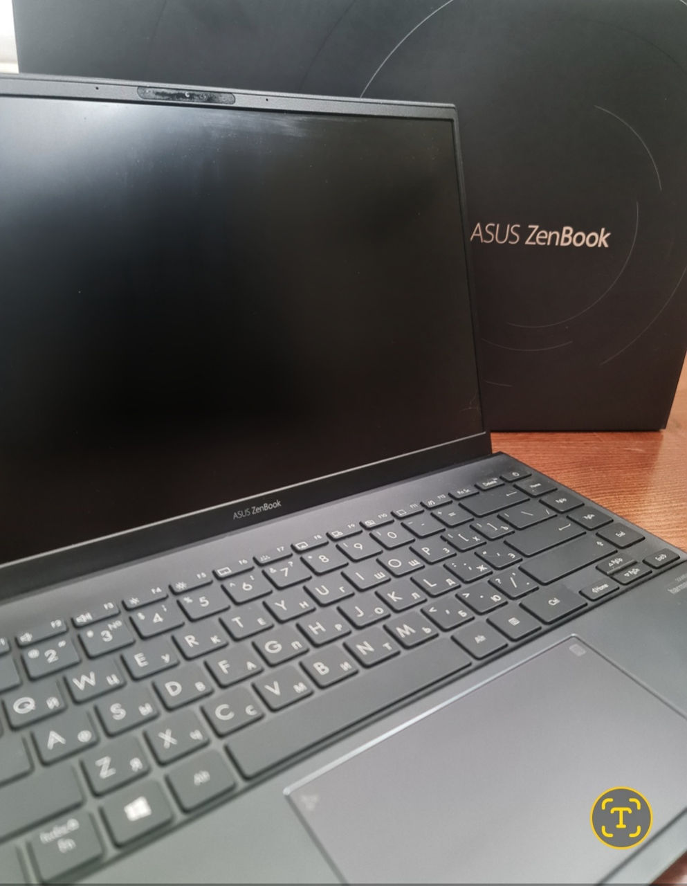 Отличный  Подарок : Ноутбук 14" Asus Zenbook 14 UM425UA foto 2