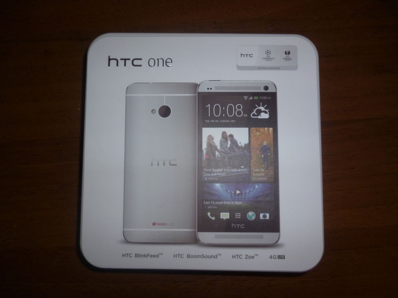 Продаю HTC ONE M7 Black 300$