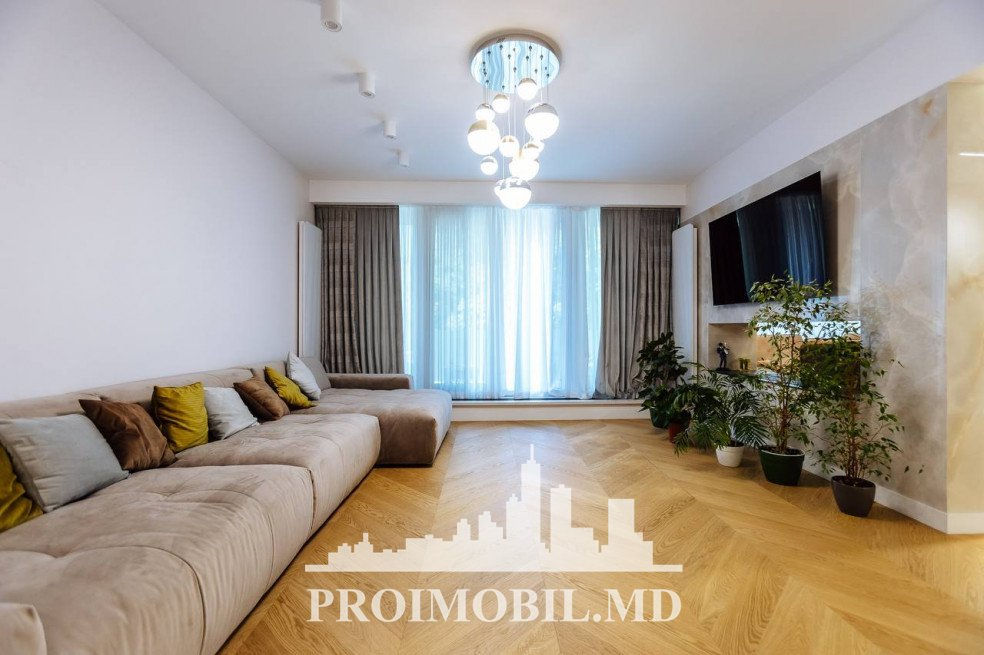 Apartament cu 3 camere, 190 m², Centru, Chișinău foto 3