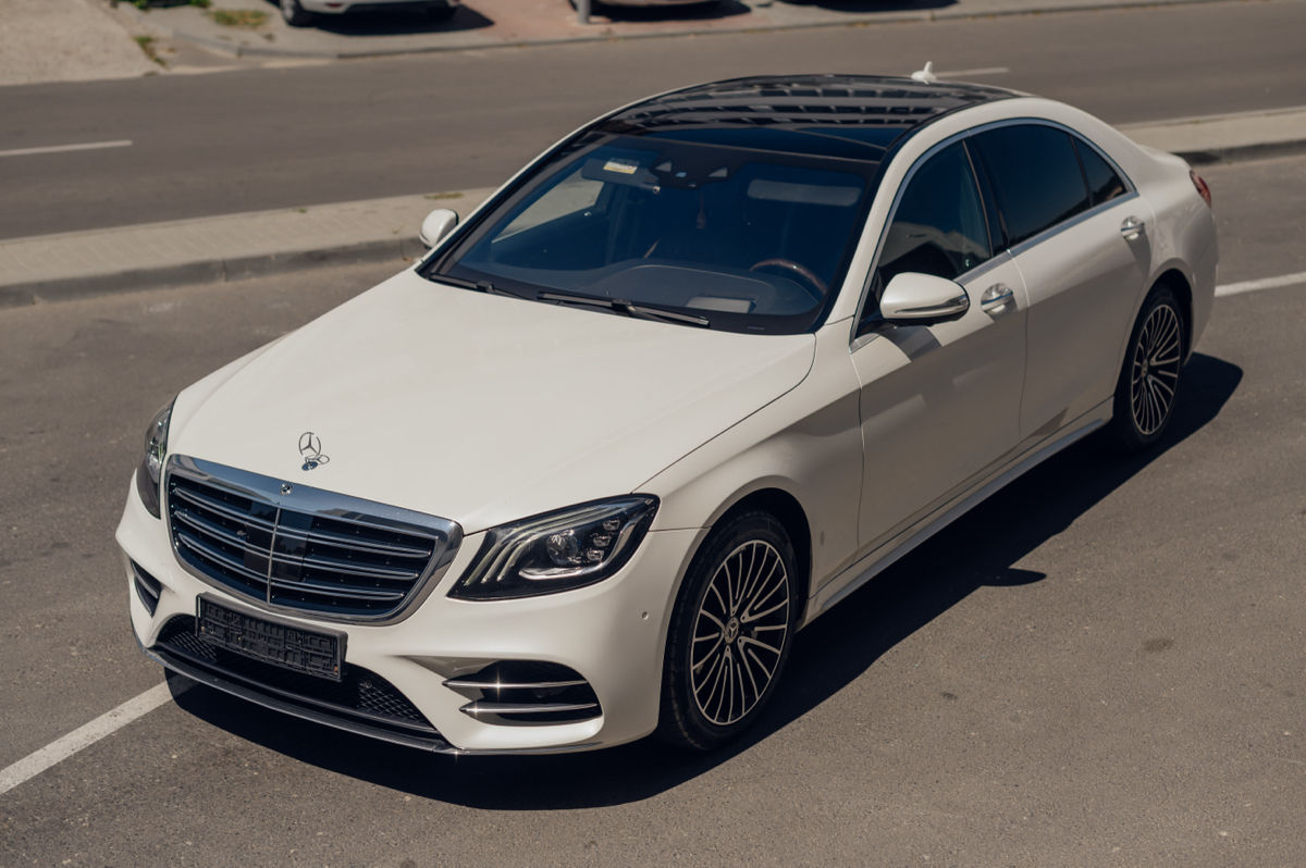 Mercedes S-Class foto 0