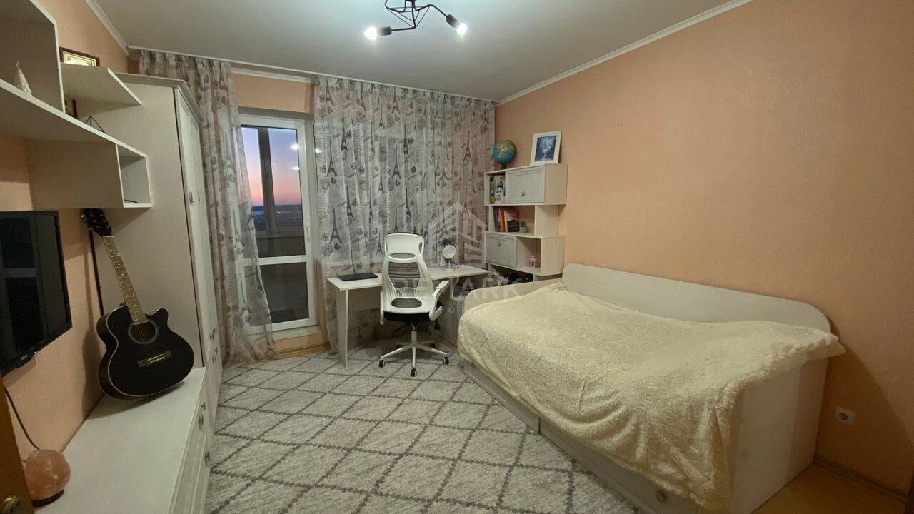 Apartament cu 3 camere, 104 m², Râșcani, Chișinău foto 0