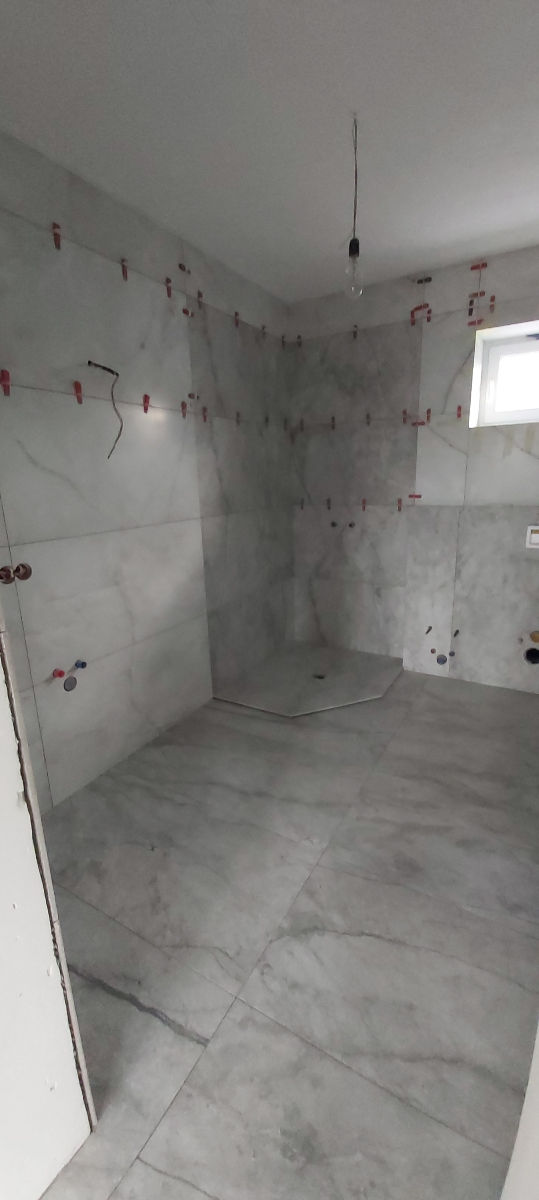 Ofer servicii in constructii, amenajari interioare gresie si faianta foto 9