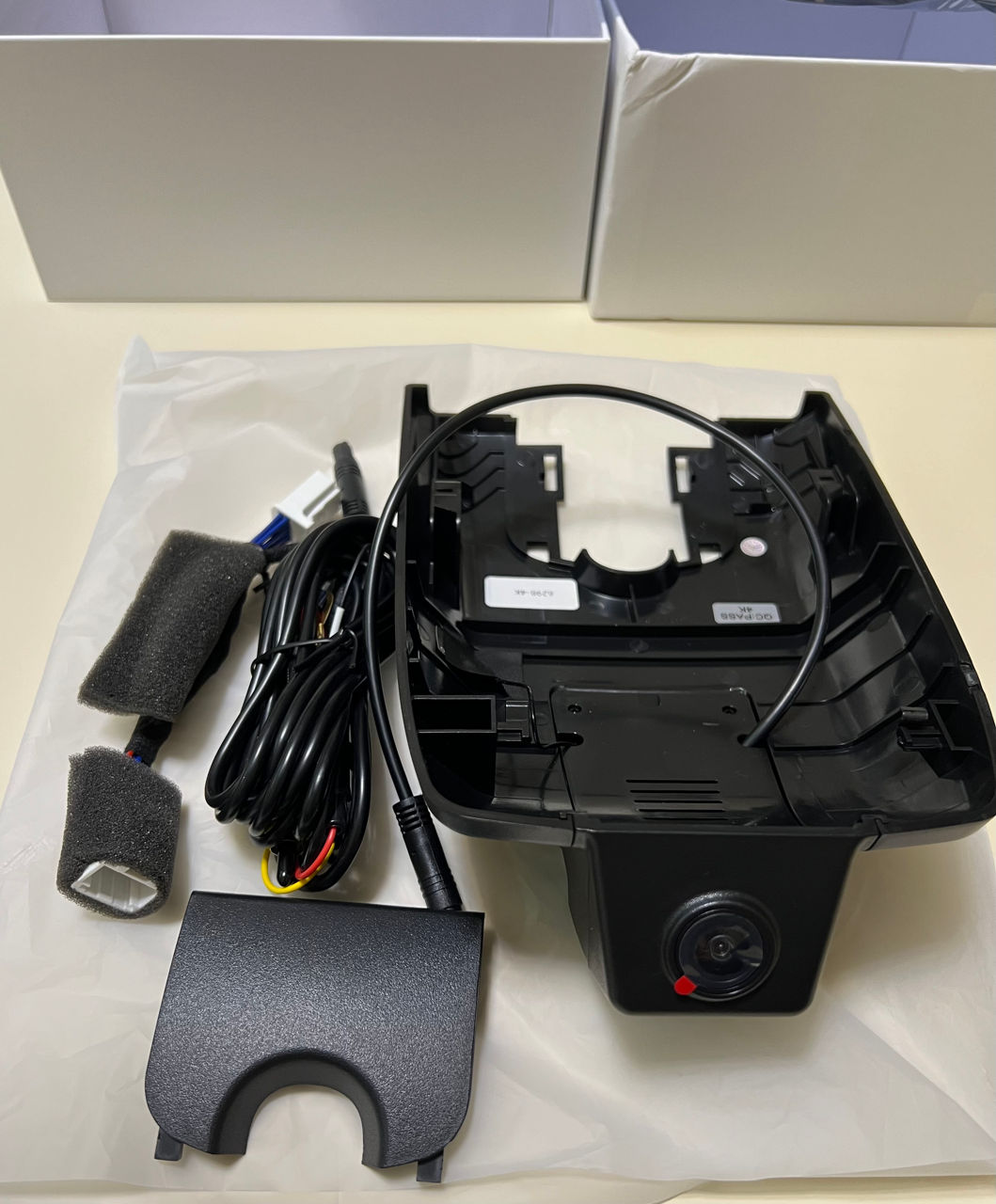 Заглушки под противотуманки Toyota Camry 70  и Videoregistrator Toyota Camry 2020-2023 foto 3