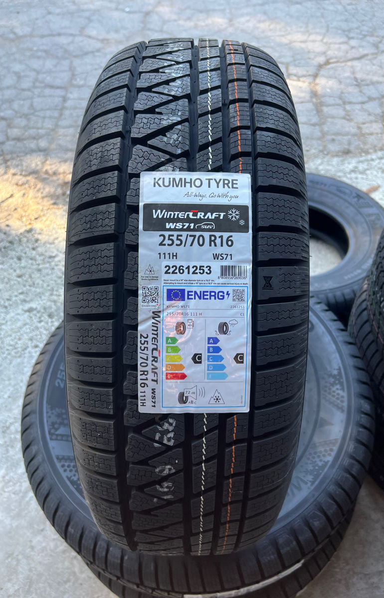 255/70 R16 Kumho Wintercraft WS71/ Доставка, livrare toata Moldova foto 0