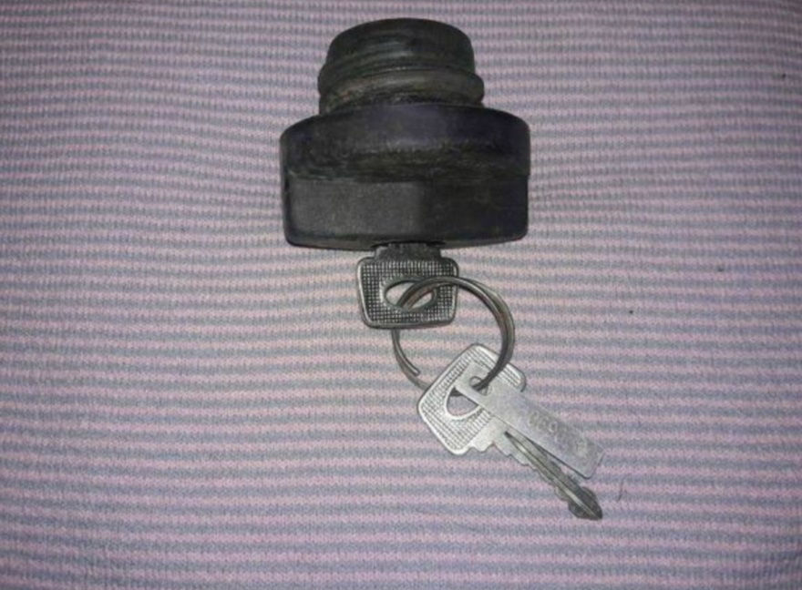 Крышка бензобака