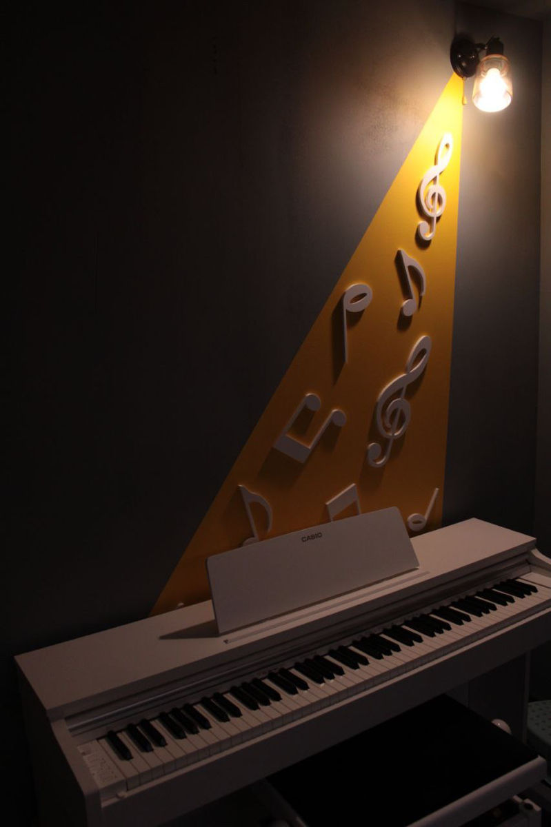 Studio muzical - Tobe, Voce, Pian, Chitară, Dans foto 9
