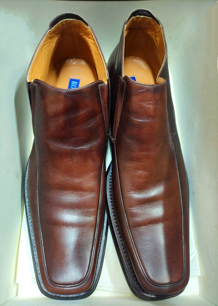 Pantofi noi din piele Sergio Rossi (Made in Italy) foto 0