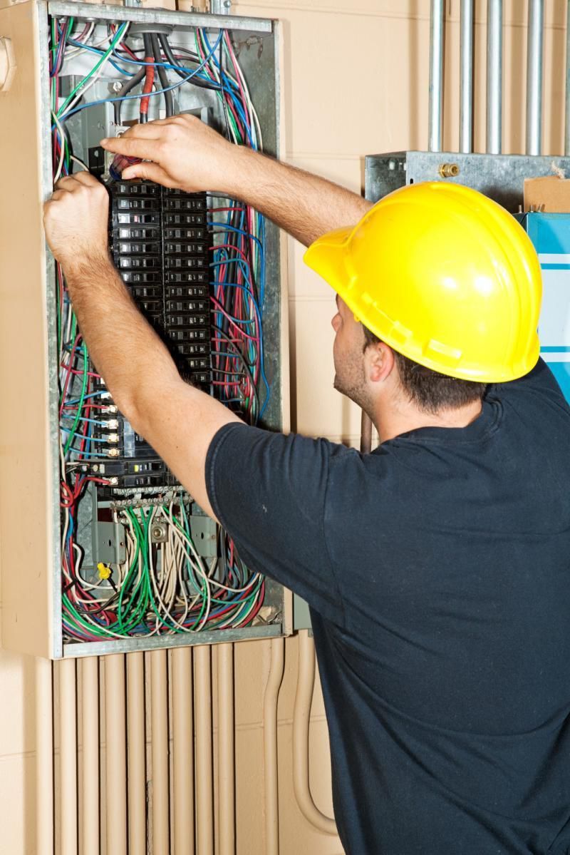 Electrician/электрик – ieftin/дешево!. Услуги электрика ,все виды  электроработ .Недорого 24 !