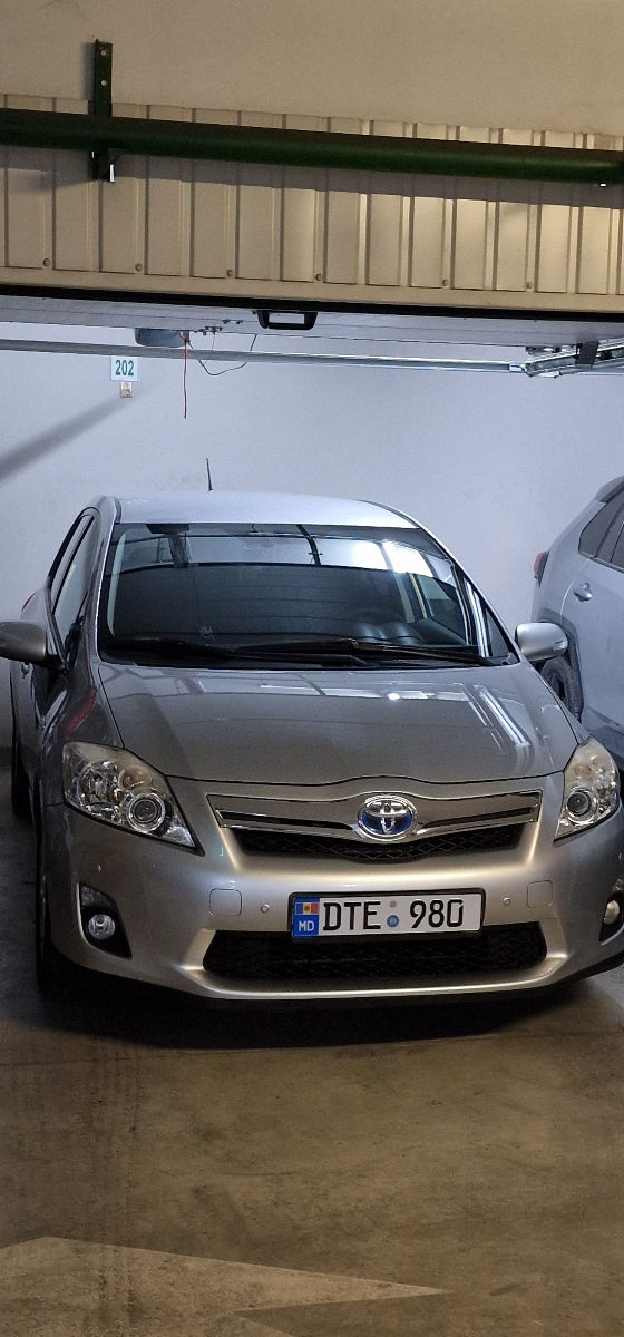 Toyota Auris фото 1