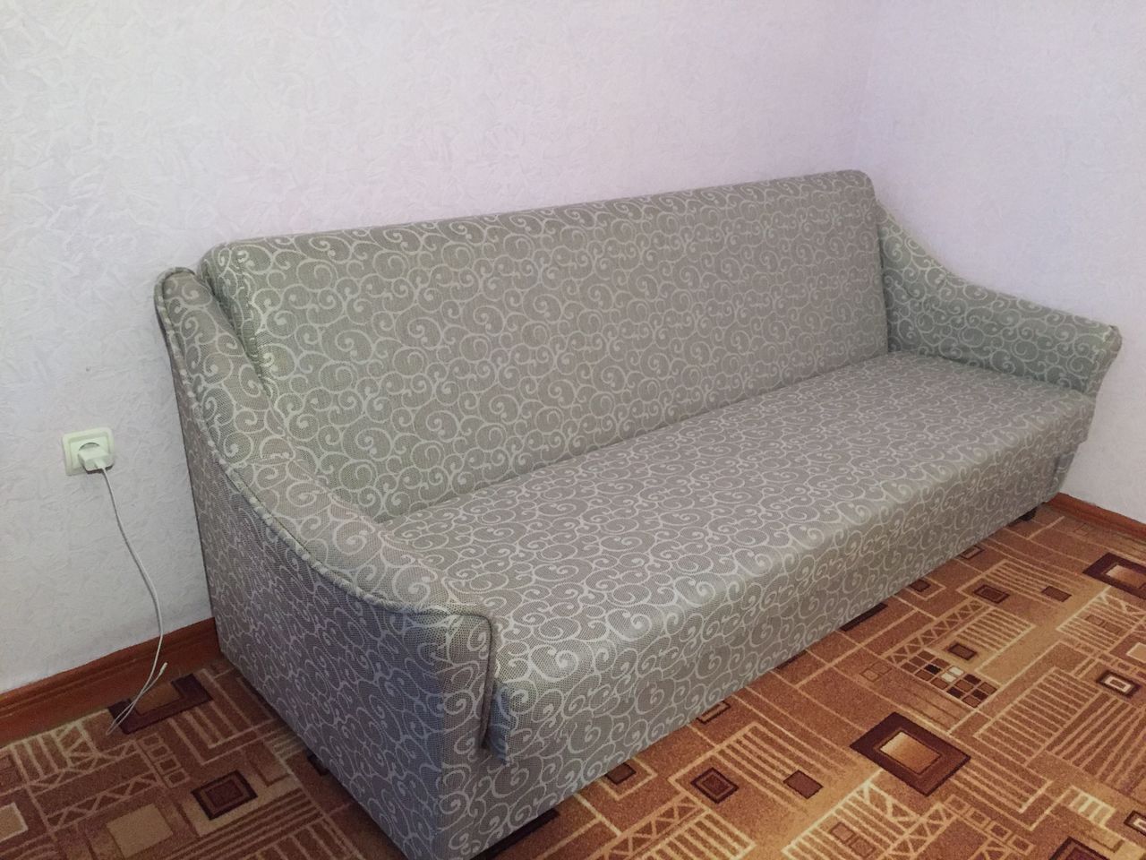 Продам новый диван