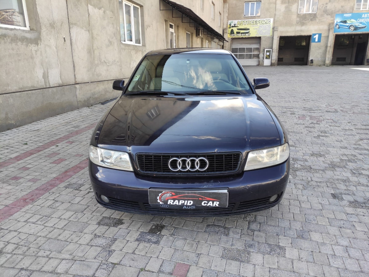 Audi A4 foto 1