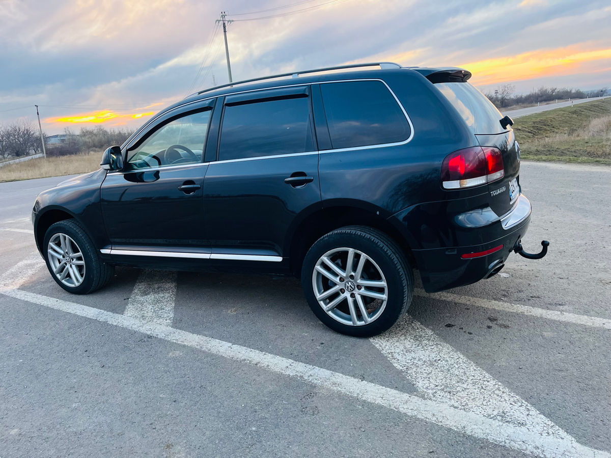 Volkswagen Touareg foto 3