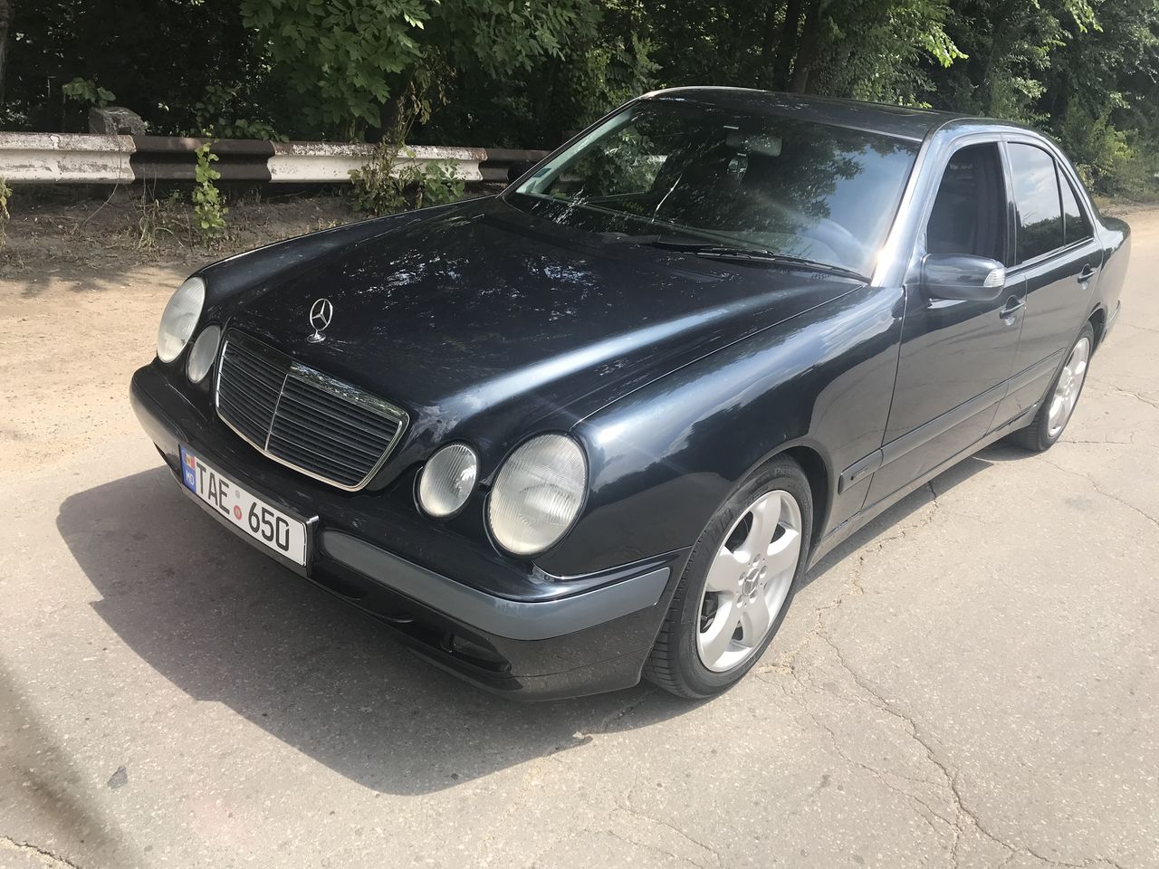 Мерседес 2000 e