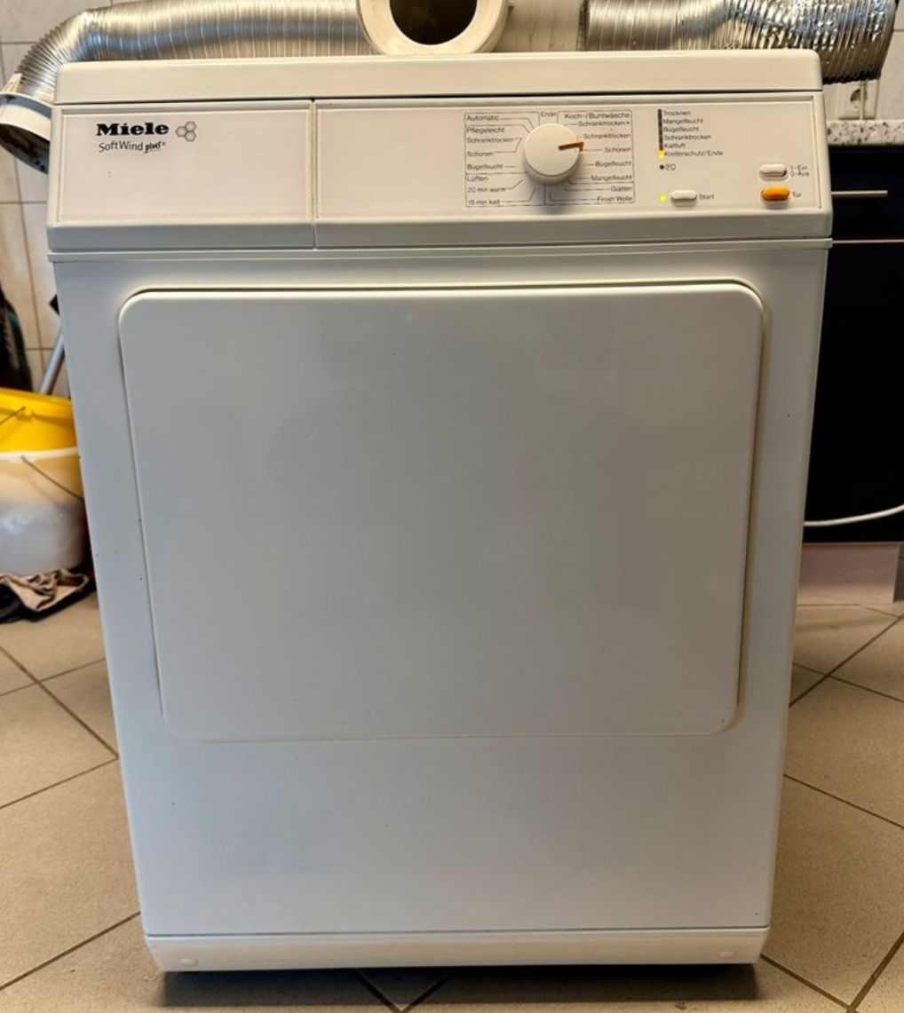Masina de uscat haine.  Miele T4163 foto 0
