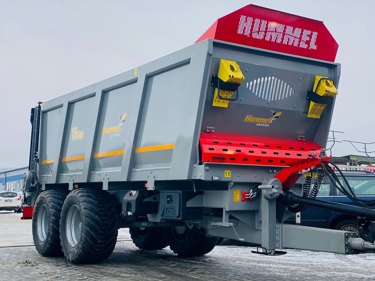 Remorcă pentru împrăştiat gunoi de grajd Hummel 15 tone foto 5
