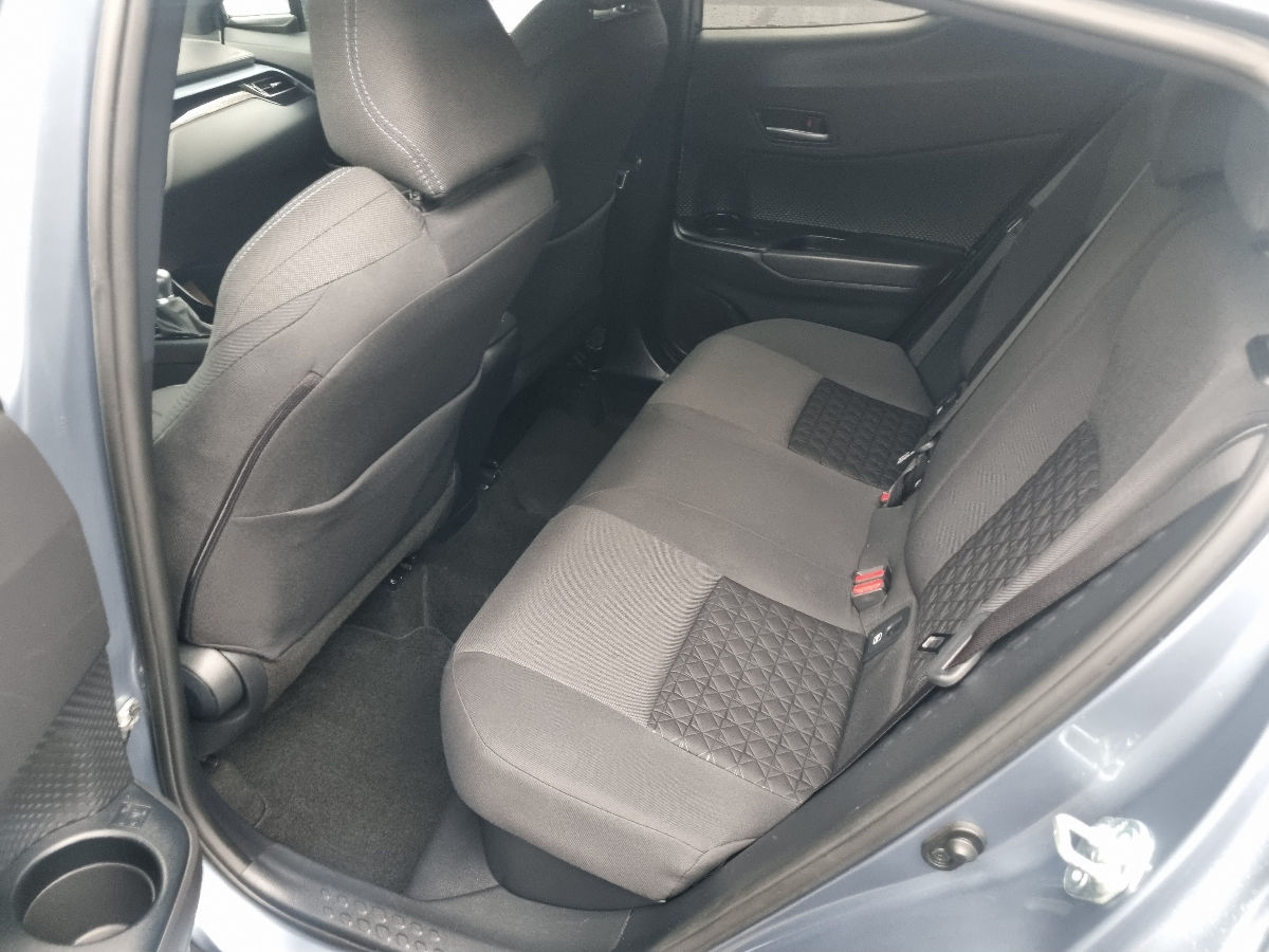 Toyota C-HR 2021 photo 11