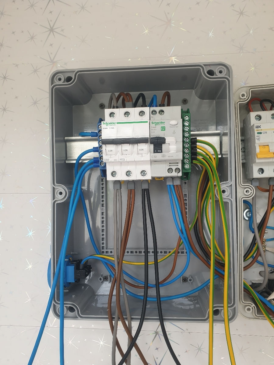 Electrician Botanica Telecentru Centru / Электрик Ботаника аварийный выезд фото 2