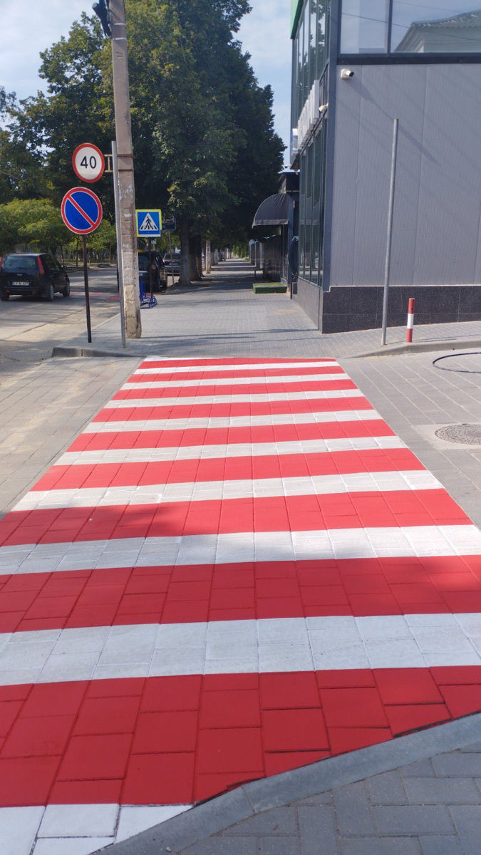 Marcaj rutier parcari, terenuri sportive, instalare indicatoare rutiere!!! foto 3