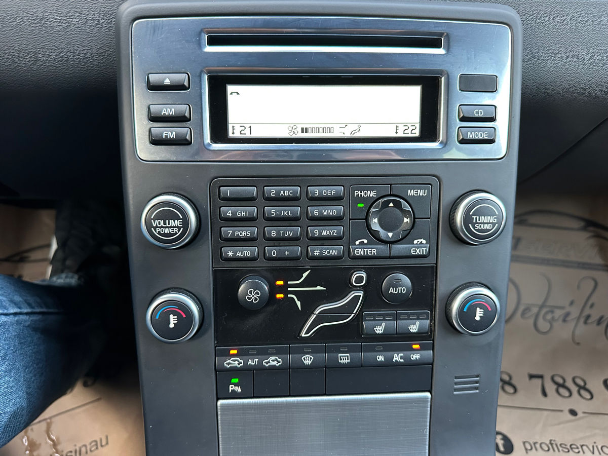Volvo V70 foto 12