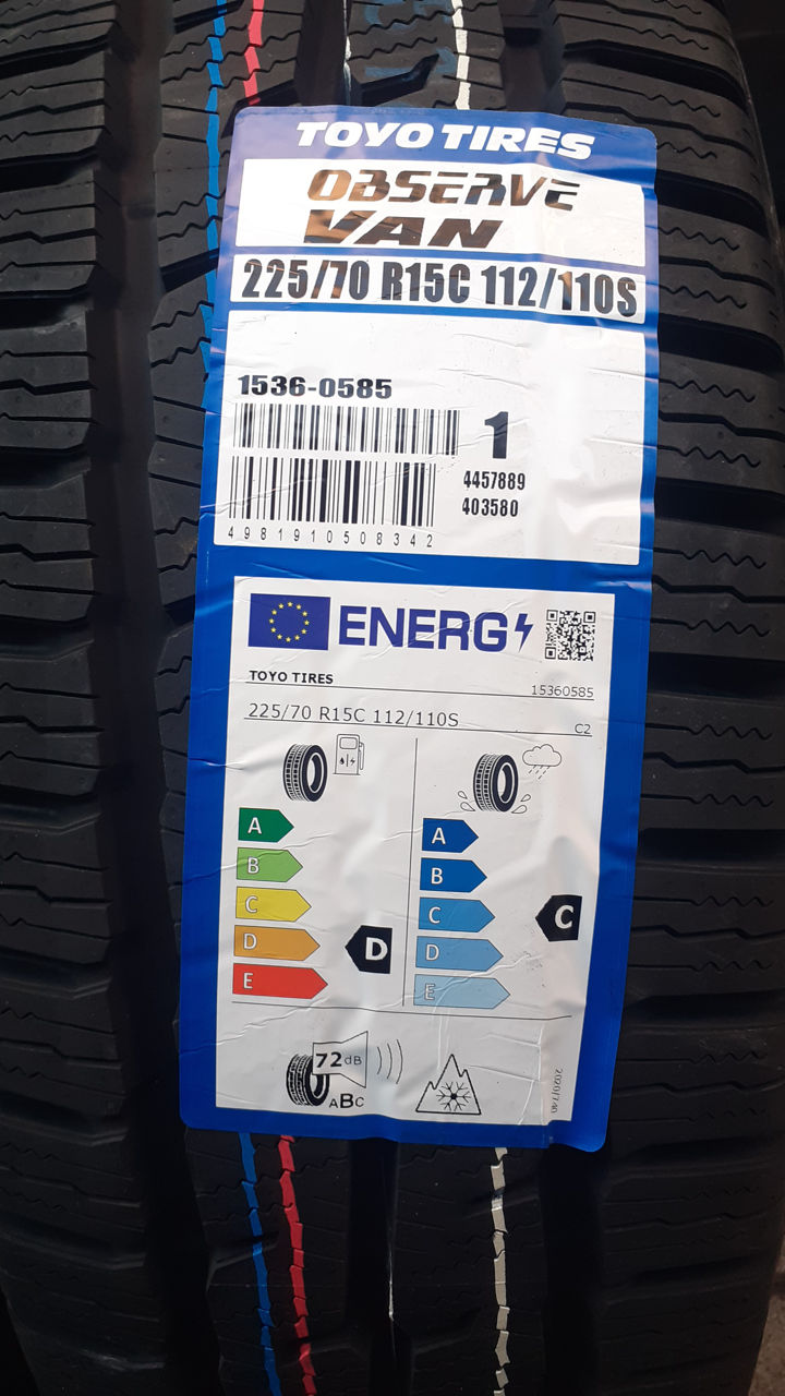 225 70 R15C Toyo iarna