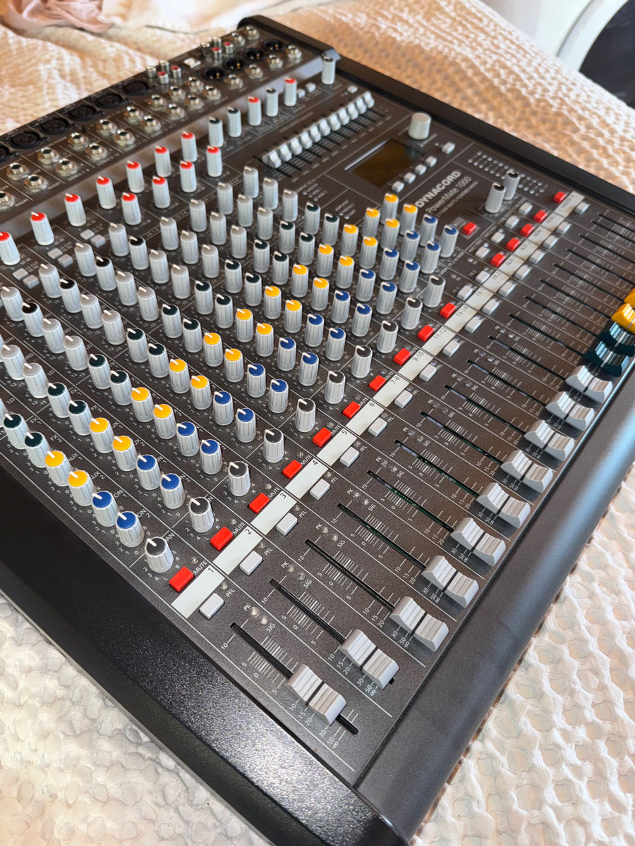 Mixer Dynacord Powermate 1000-3 foto 1