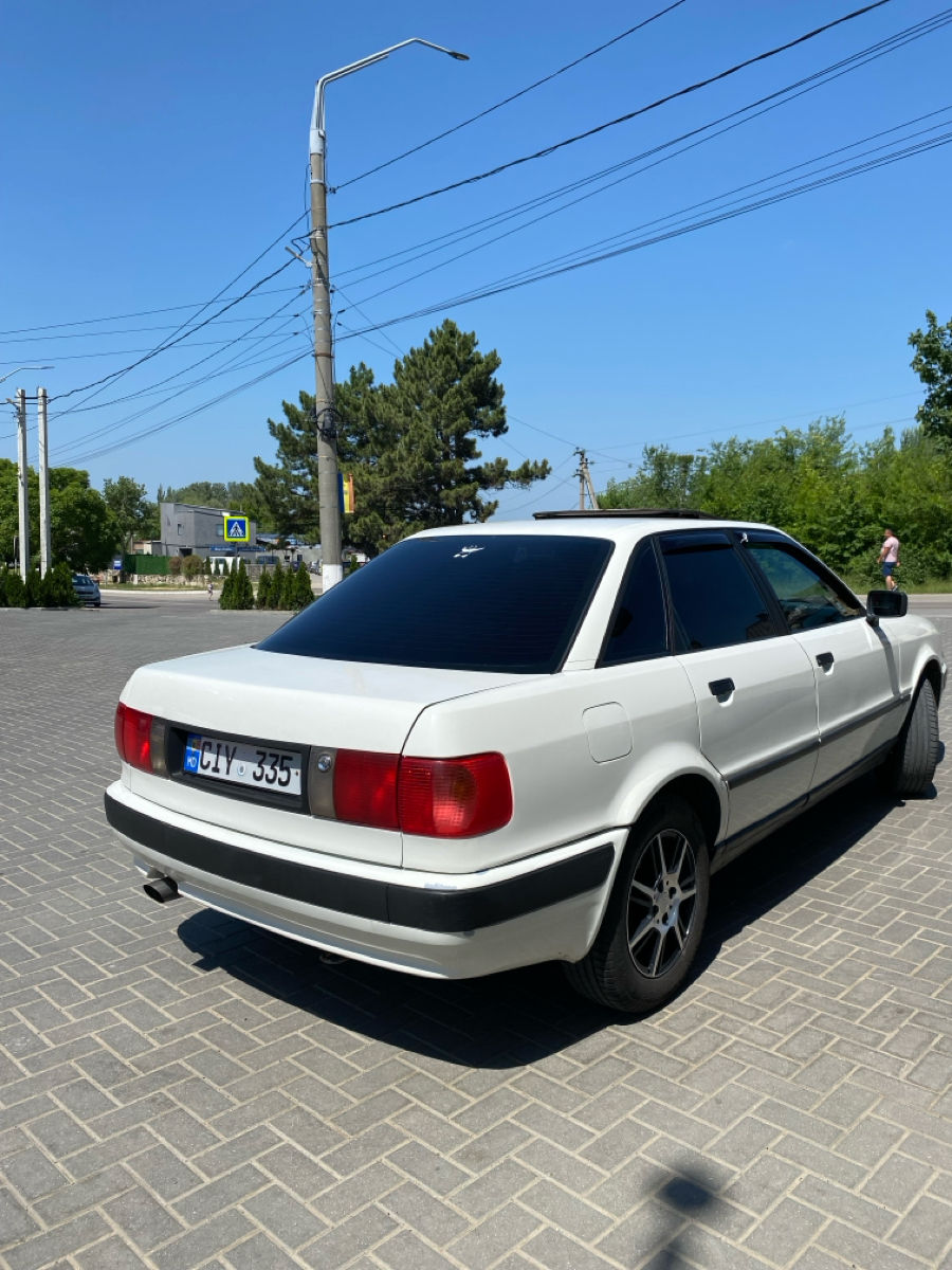Audi 80 фото 3