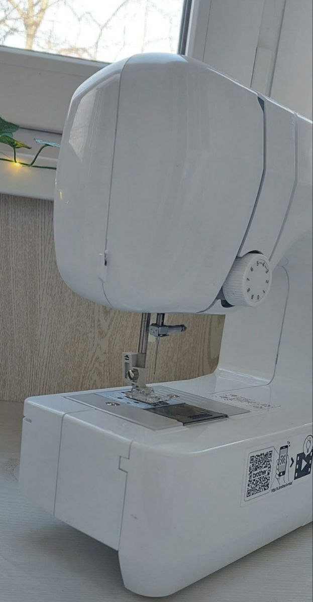 Швейная машина Brother RS-200S фото 2