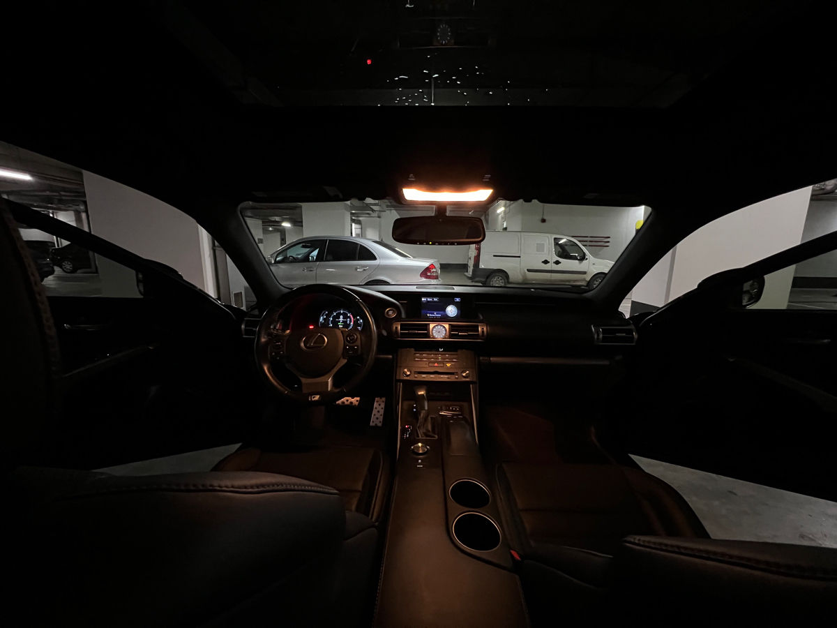 Lexus IS Series фото 3