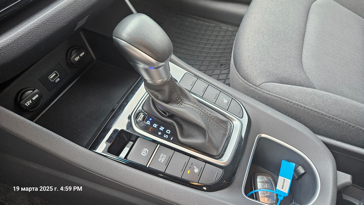 Hyundai IONIQ foto 8