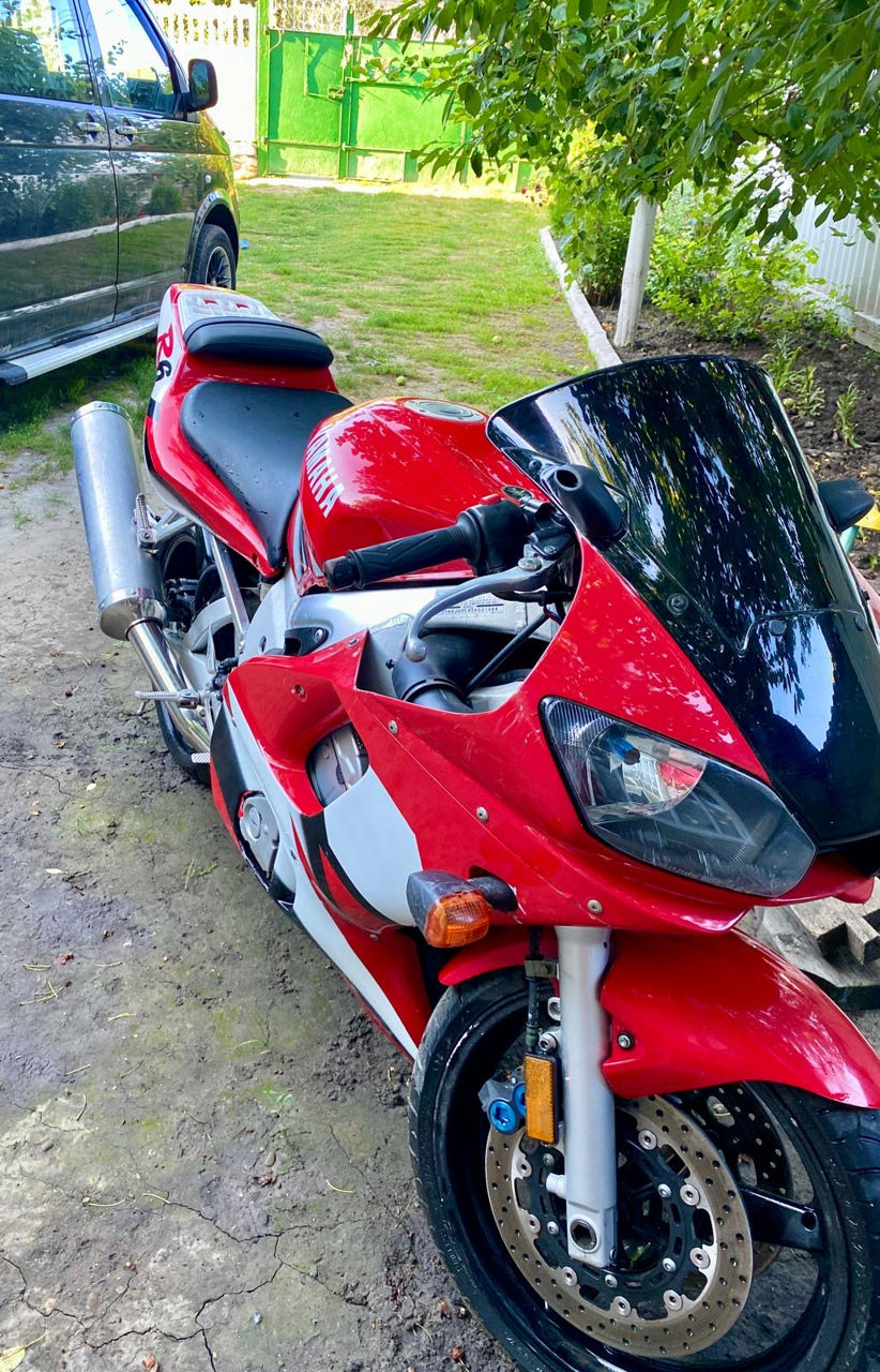 Yamaha R6 фото 4