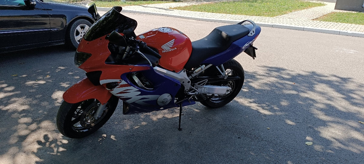 Honda CBR-600 F4 foto 0