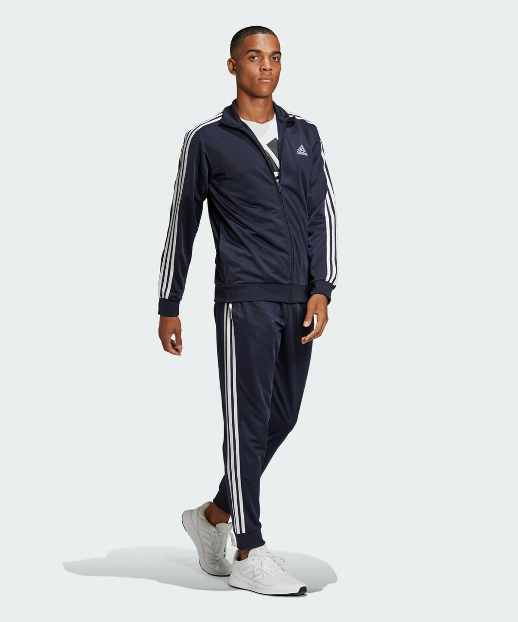 Спортивный костюм adidas