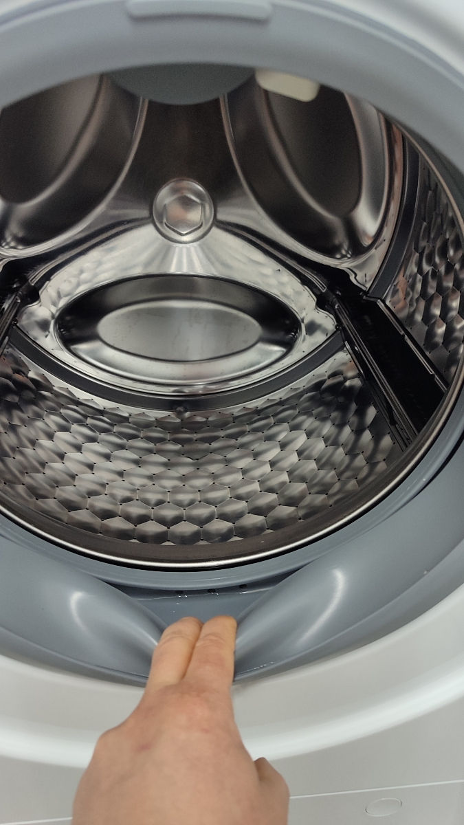 Стиральная машина Miele 2024 года фото 5