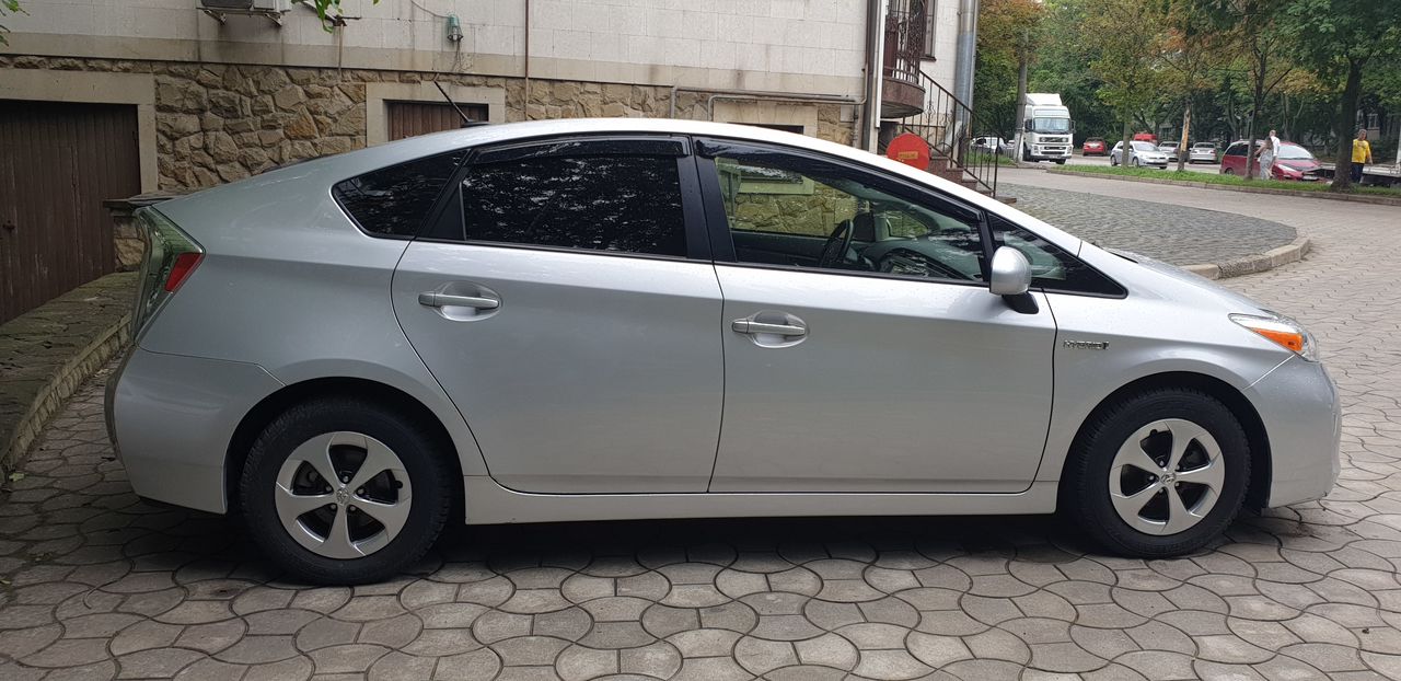 Chirie auto 24/24  Chisinau Botanica foto 5